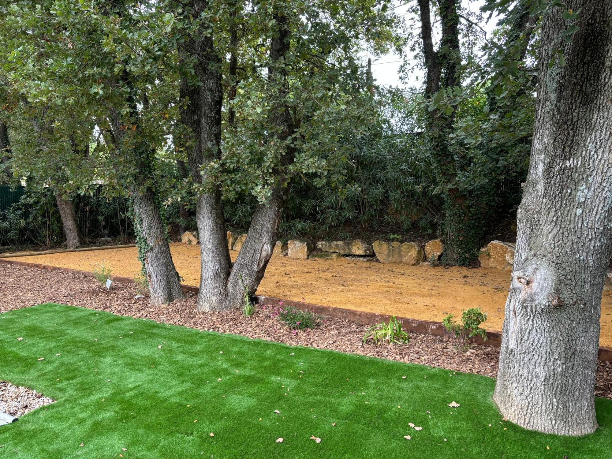 Les Jardins Du Castelas - Piscines, Jardins Et Spas Privatifs Uchaux Ngoại thất bức ảnh