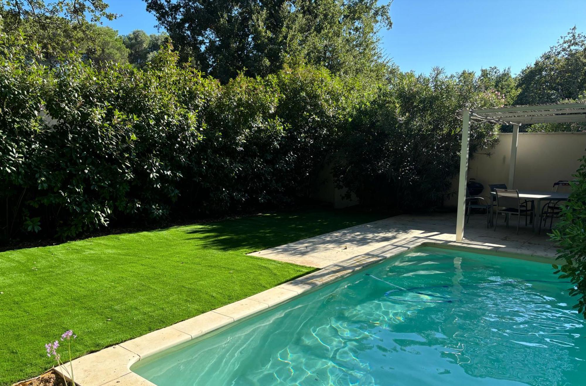 Les Jardins Du Castelas - Piscines, Jardins Et Spas Privatifs Uchaux Ngoại thất bức ảnh