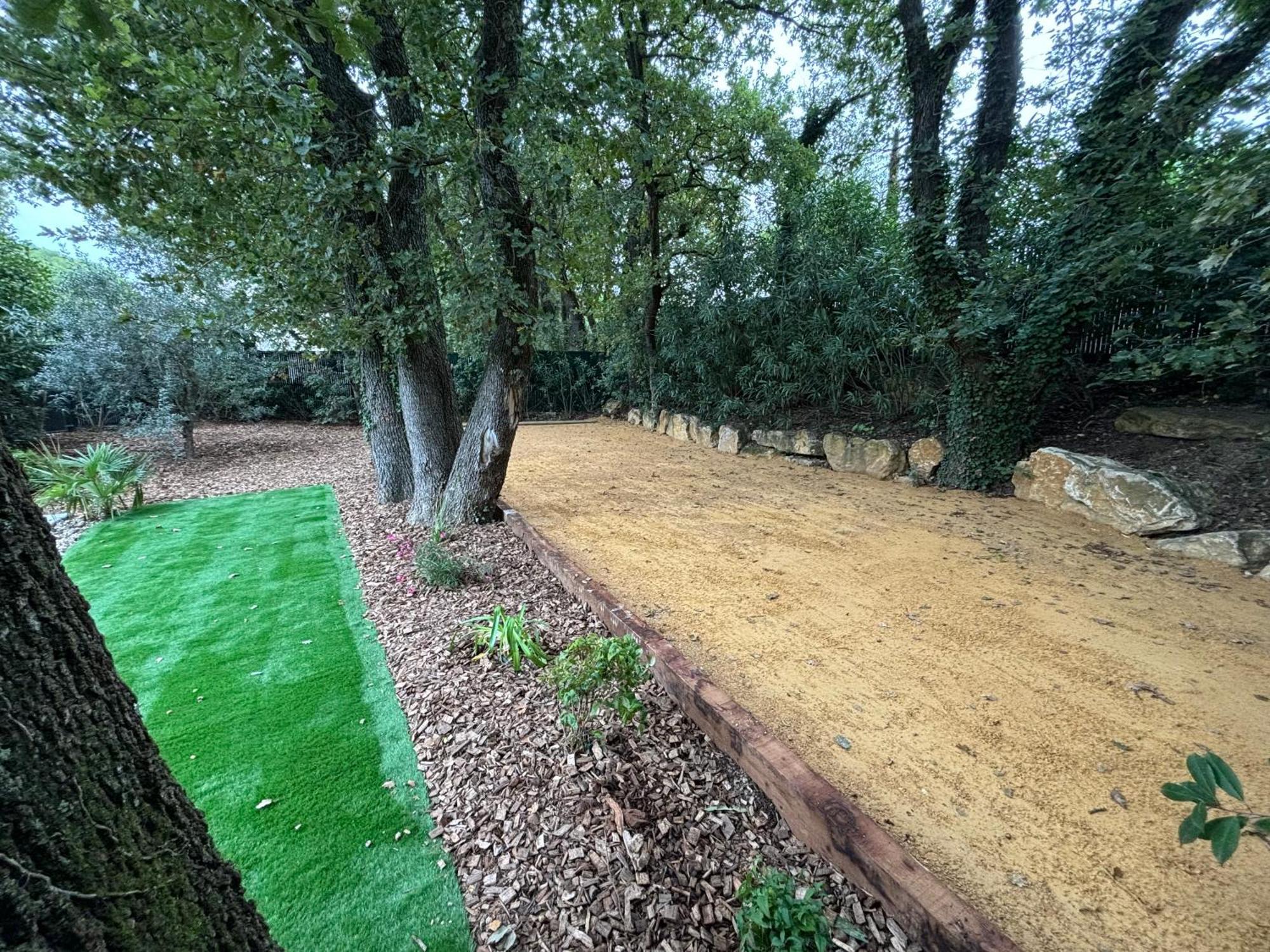 Les Jardins Du Castelas - Piscines, Jardins Et Spas Privatifs Uchaux Ngoại thất bức ảnh